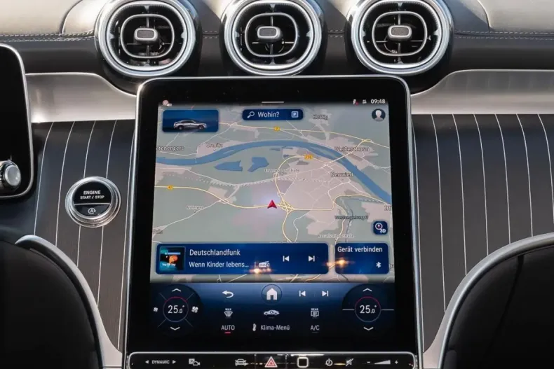 Mercedes-Benz GLC 220 din 2025 cu 4.679 km - oferta MER160877 - foto 5