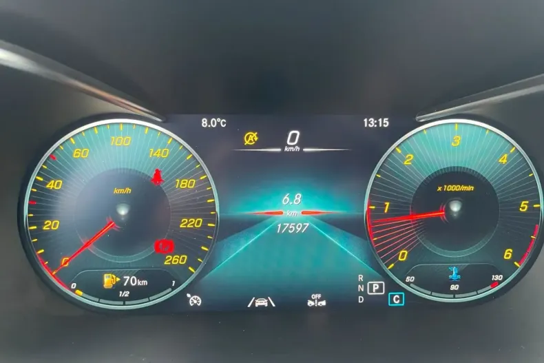 Mercedes-Benz GLC 220 din 2023 cu 17.590 km - oferta MER160880 - foto 13