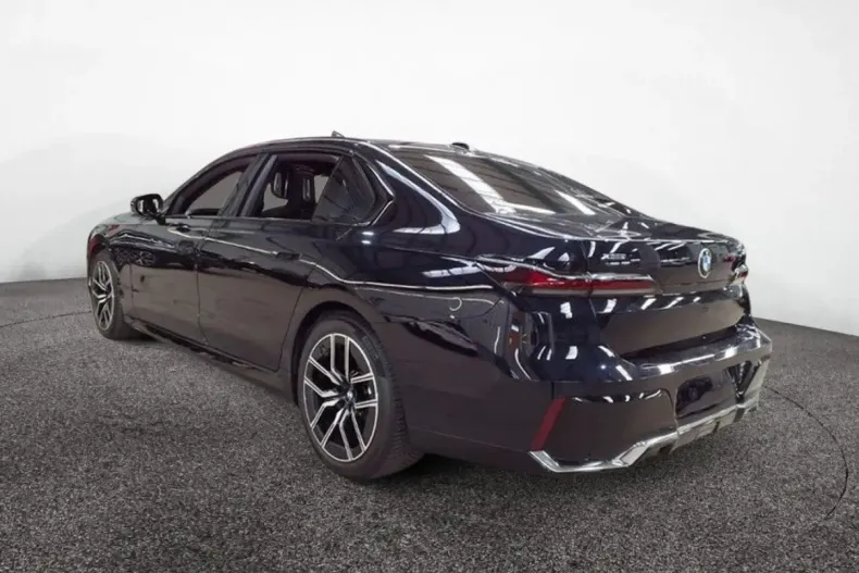 BMW 740 din 2025 cu 22.668 km - oferta BMW160890 - foto 3