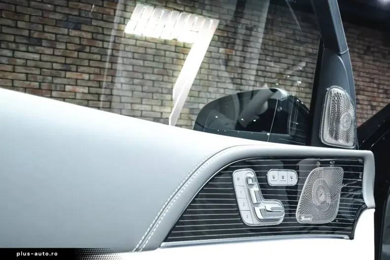 Mercedes-Benz GLS 600 din 2023 cu 50 km - oferta MER160900 - foto 25