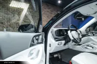 Mercedes-Benz GLS 600 din 2023 cu 50 km - oferta MER160900 - foto 27