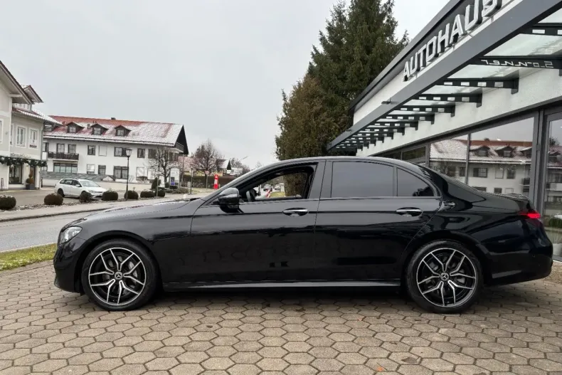 Mercedes-Benz E 450 din 2022 cu 46.000 km - oferta MER160918 - foto 2