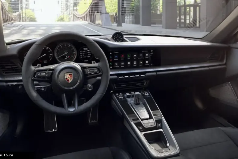 Porsche 992 din 2024 cu 9.800 km - oferta POR160923 - foto 5