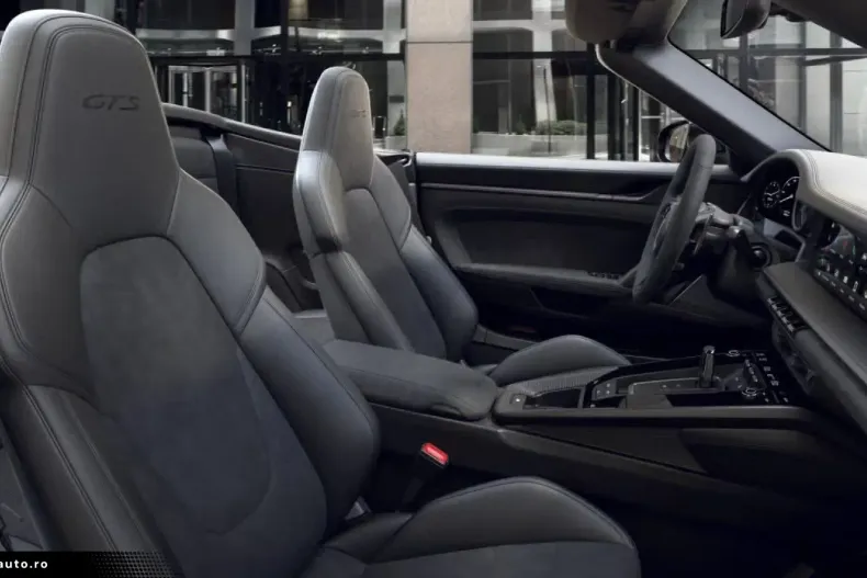 Porsche 992 din 2024 cu 9.800 km - oferta POR160923 - foto 6