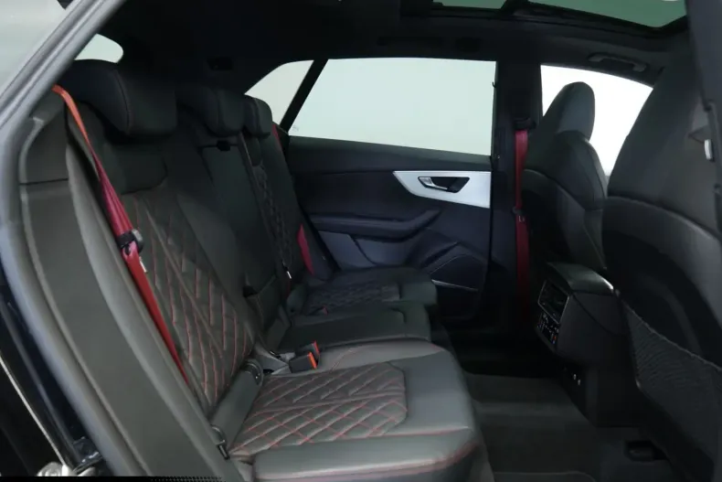 Audi Q8 din 2024 cu 38.000 km - oferta AUD160931 - foto 17