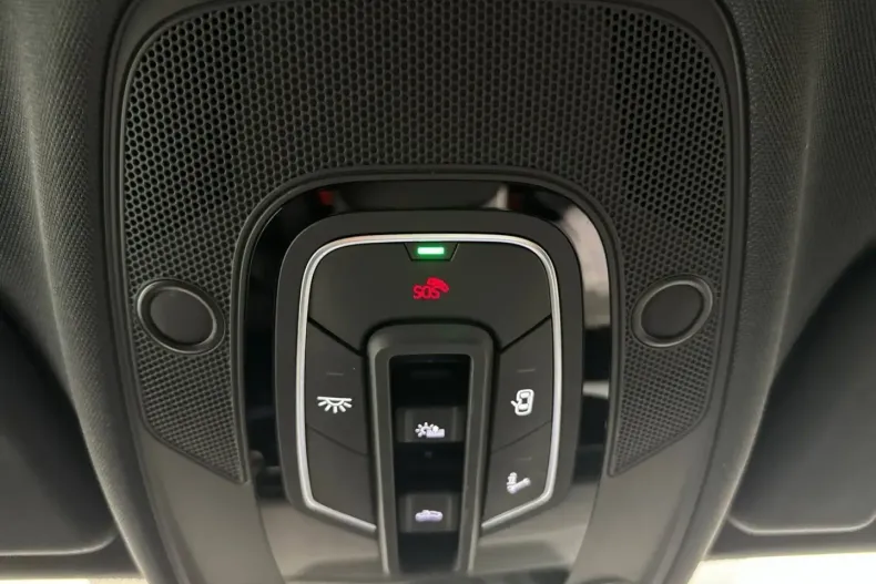 Audi Q8 din 2024 cu 16.800 km - oferta AUD160932 - foto 17