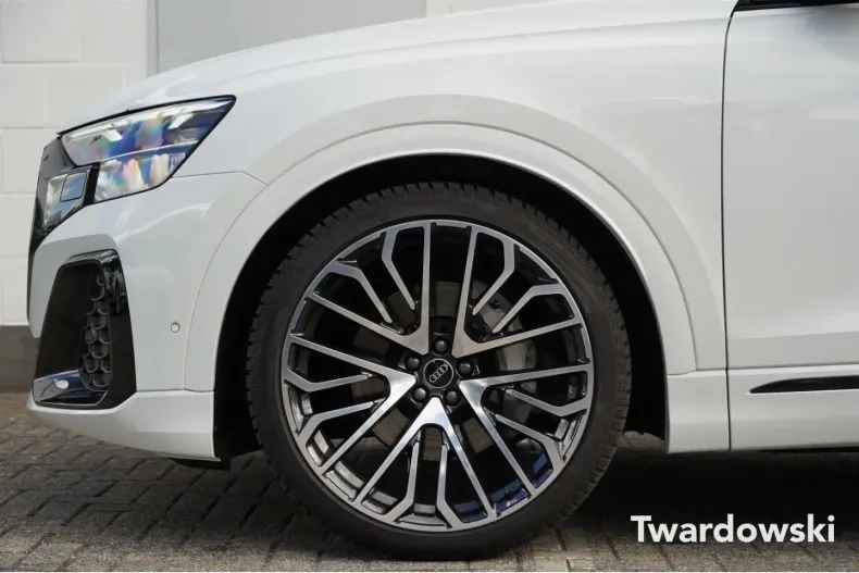 Audi Q8 din 2025 cu 14.029 km - oferta AUD160934 - foto 7