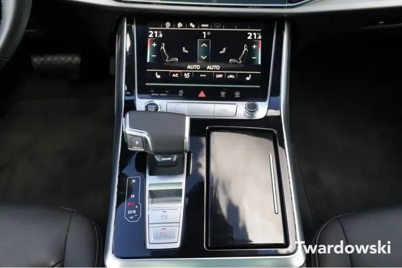 Audi Q8 din 2025 cu 14.029 km - oferta AUD160934 - foto 16