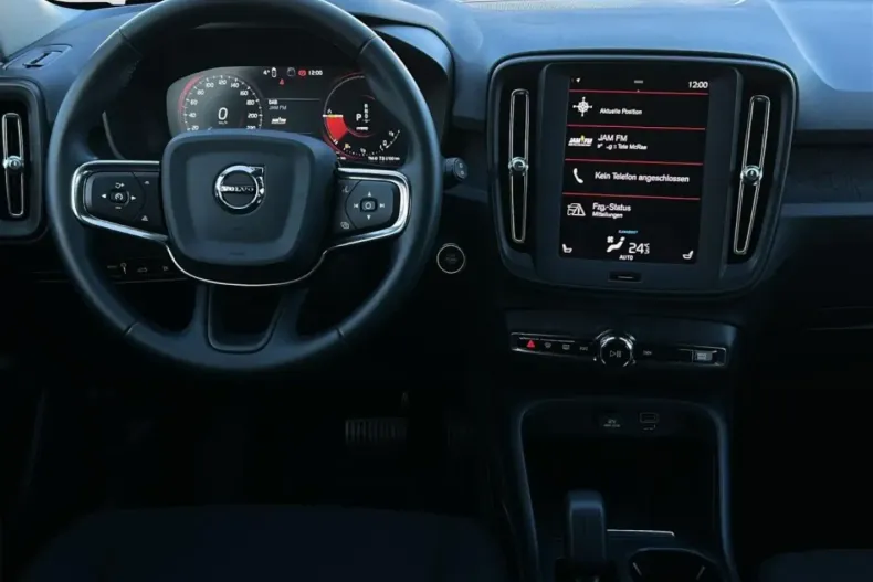 Volvo XC40 din 2022 cu 56.400 km - oferta VOL160936 - foto 10