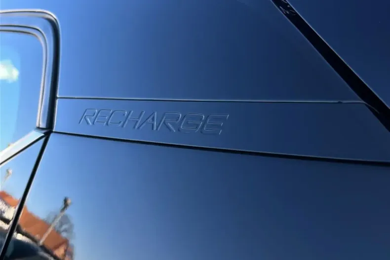 Volvo XC40 din 2022 cu 56.400 km - oferta VOL160936 - foto 16