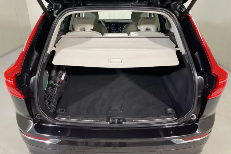 Volvo XC60 din 2020 cu 118.426 km - oferta VOL160937 - foto 13