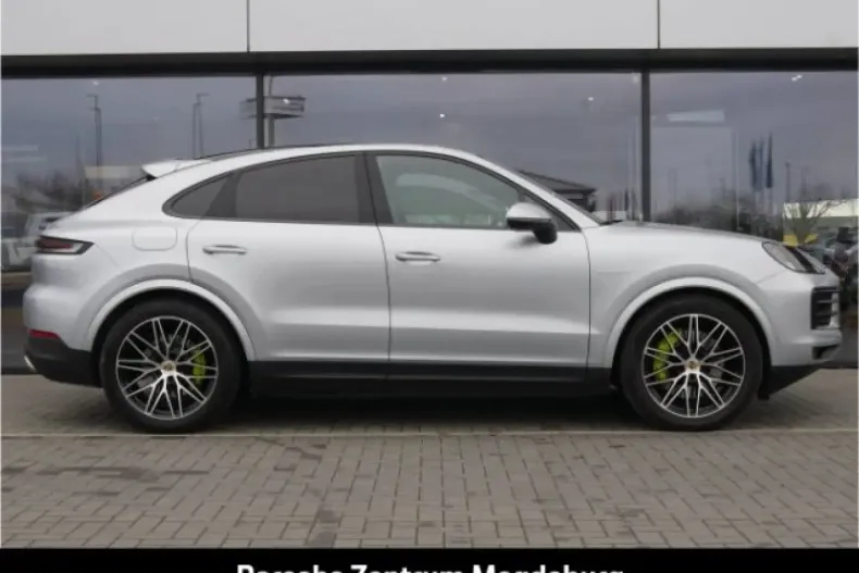 Porsche Cayenne din 2024 cu 23.169 km - oferta POR160943 - foto 8