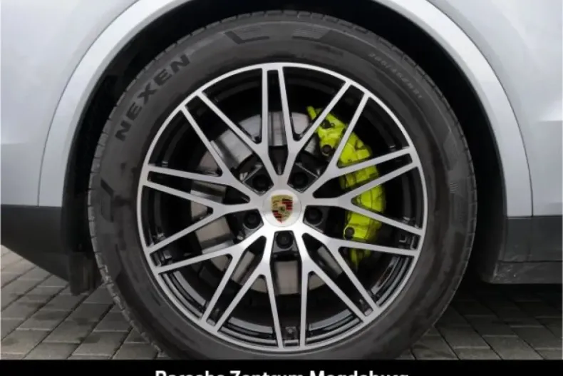 Porsche Cayenne din 2024 cu 23.169 km - oferta POR160943 - foto 11