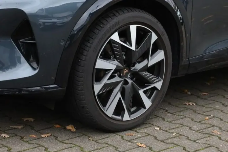 Cupra Formentor din 2025 cu 10.670 km - oferta CUP160951 - foto 7