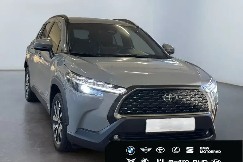 Toyota Corolla Cross din 2024 cu 10.030 km - oferta TOY160952 - foto 3