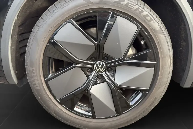 Volkswagen Touareg din 2023 cu 43.956 km - oferta VOL160953 - foto 6