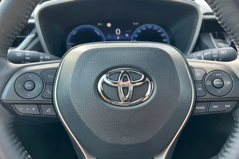 Toyota Corolla Cross din 2024 cu 9.300 km - oferta TOY160963 - foto 12