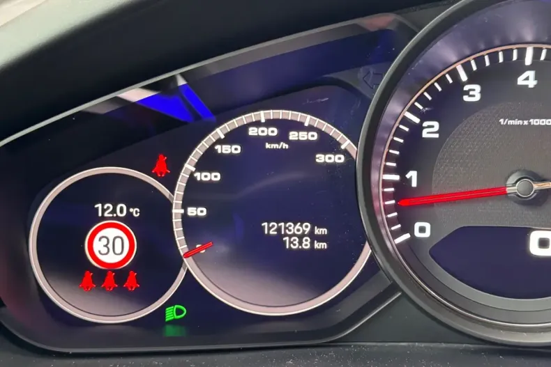 Porsche Cayenne din 2022 cu 120.000 km - oferta POR160975 - foto 34