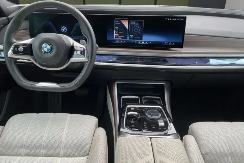 BMW 740 din 2023 cu 95.124 km - oferta BMW160981 - foto 9