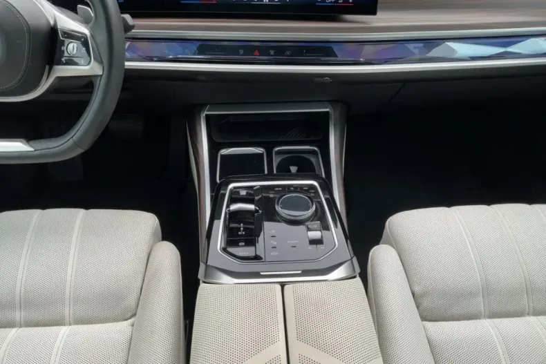 BMW 740 din 2023 cu 95.124 km - oferta BMW160981 - foto 12