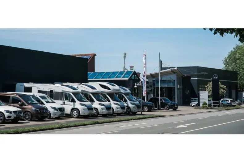 Mercedes-Benz EQS SUV din 2025 cu 18.891 km - oferta MER160986 - foto 14