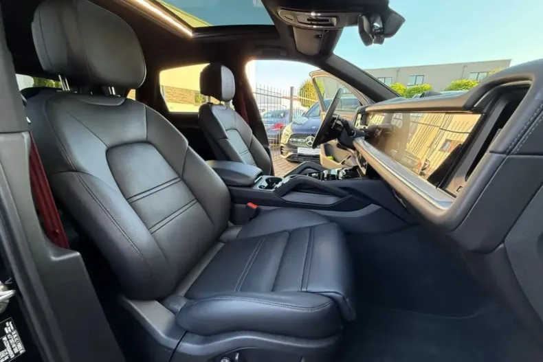 Porsche Cayenne din 2024 cu 24.995 km - oferta POR160988 - foto 8