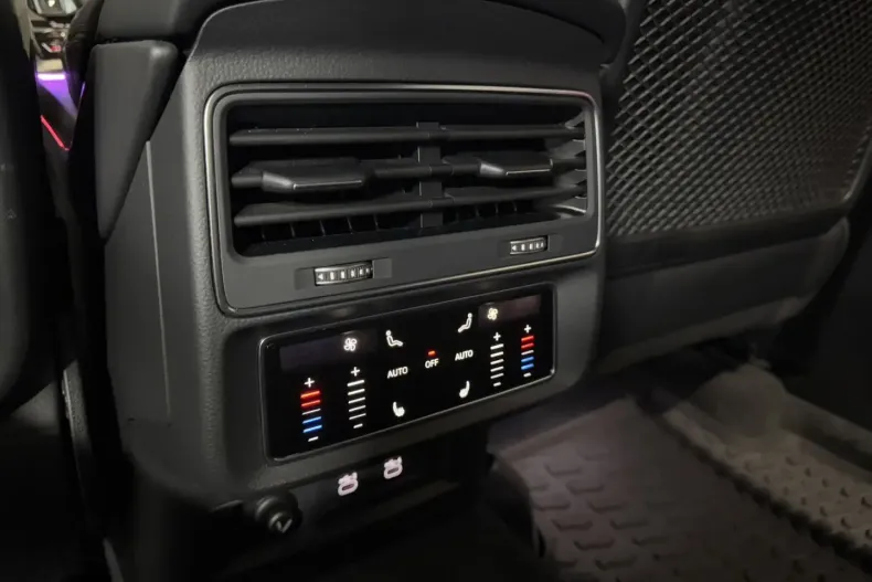 Audi RSQ8 din 2021 cu 44.170 km - oferta AUD160990 - foto 23