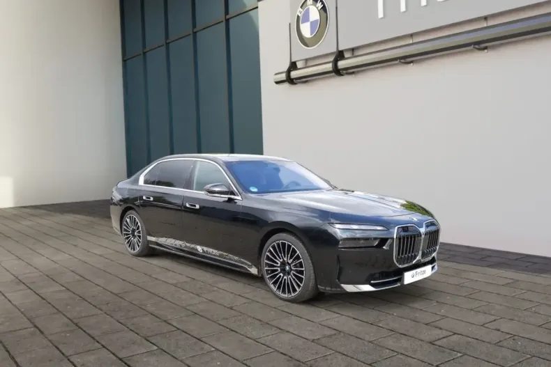 BMW 740 din 2024 cu 14.500 km - oferta BMW161006 - foto 8