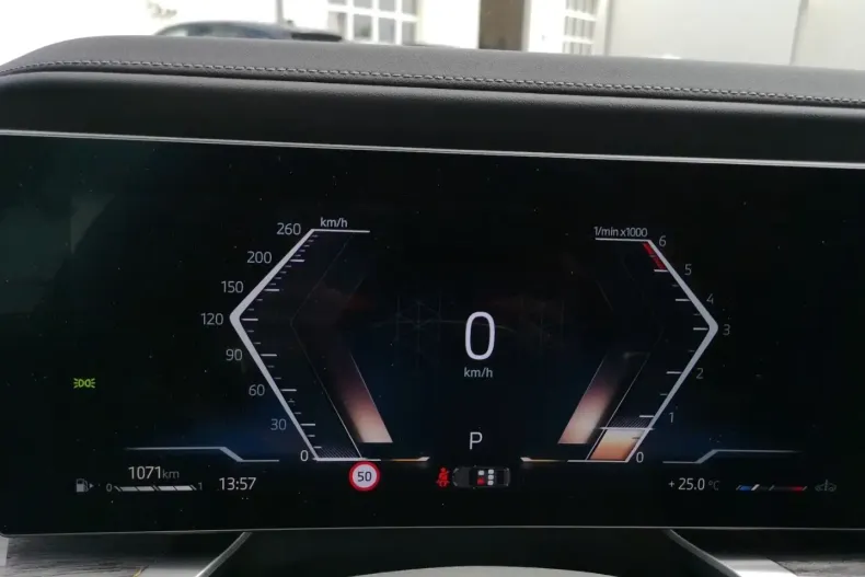 BMW 740 din 2024 cu 14.500 km - oferta BMW161006 - foto 12