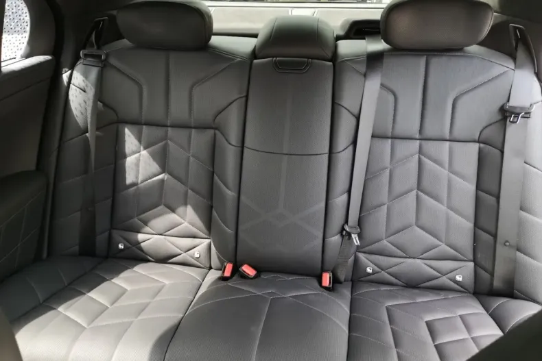 BMW 740 din 2024 cu 14.500 km - oferta BMW161006 - foto 16