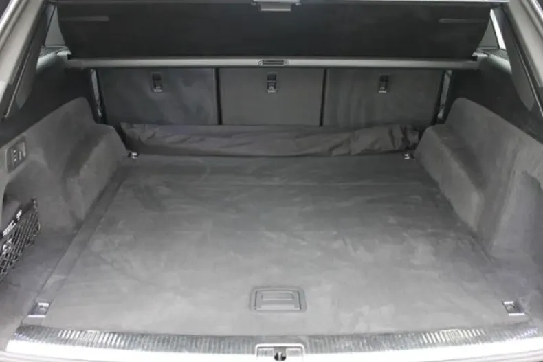 Audi SQ7 din 2022 cu 75.184 km - oferta AUD161009 - foto 14