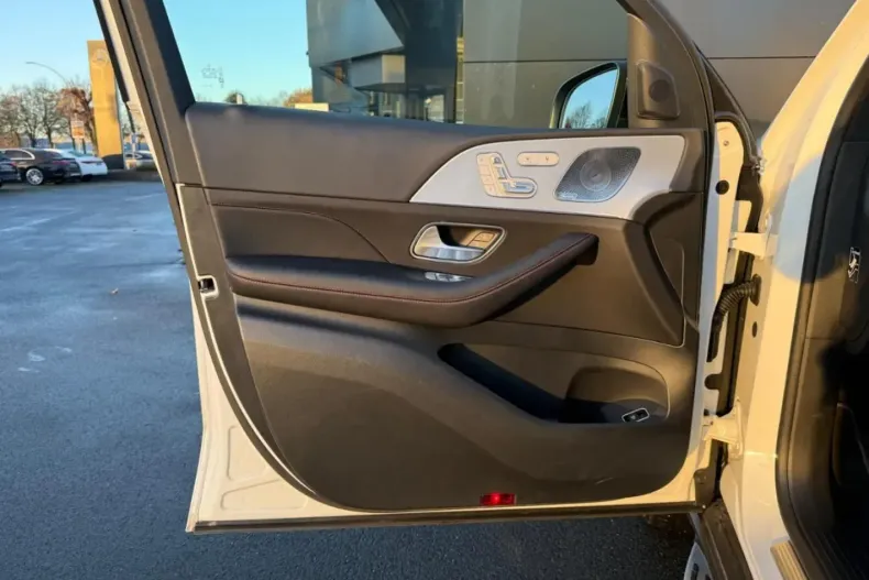 Mercedes-Benz GLE 53 AMG din 2024 cu 35.478 km - oferta MER161017 - foto 13