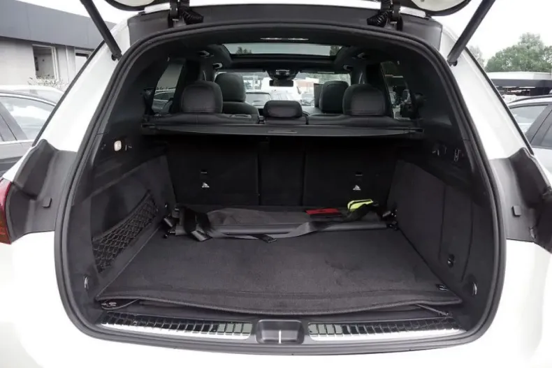 Mercedes-Benz GLE 53 AMG din 2024 cu 18.684 km - oferta MER161023 - foto 12