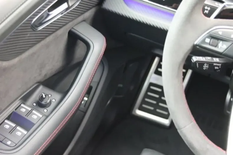 Audi RSQ8 din 2022 cu 64.334 km - oferta AUD161025 - foto 17