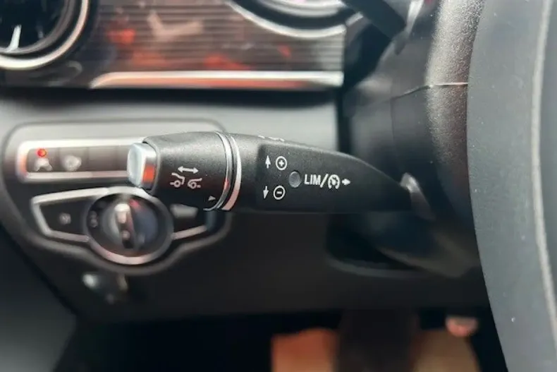 Mercedes-Benz V 250 din 2023 cu 27.500 km - oferta MER161027 - foto 28