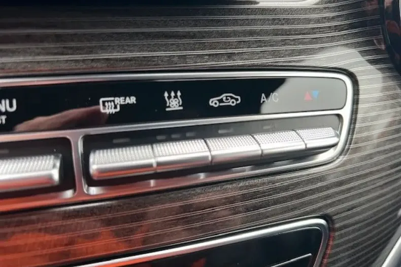 Mercedes-Benz V 250 din 2023 cu 27.500 km - oferta MER161027 - foto 32