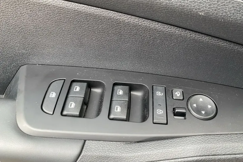 Kia Sportage din 2023 cu 30.000 km - oferta KIA161042 - foto 24