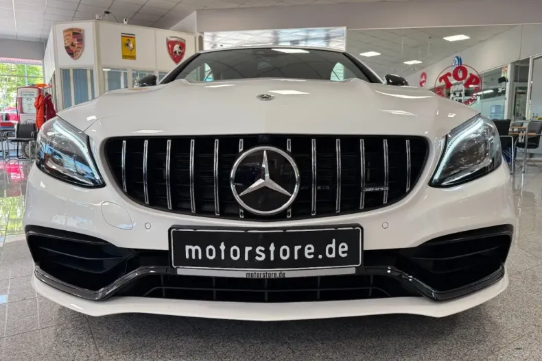 Mercedes-Benz C 63 AMG din 2022 cu 17.500 km - oferta MER161051 - foto 3