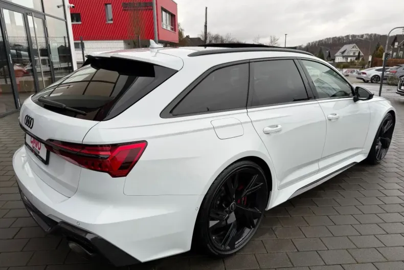 Audi RS6 din 2022 cu 68.600 km - oferta AUD161054 - foto 4