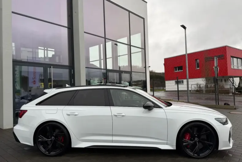 Audi RS6 din 2022 cu 68.600 km - oferta AUD161054 - foto 5