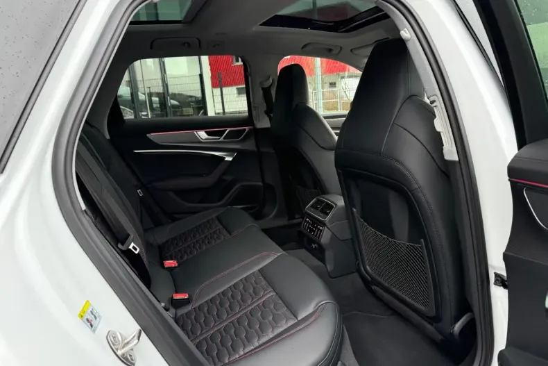 Audi RS6 din 2022 cu 68.600 km - oferta AUD161054 - foto 22