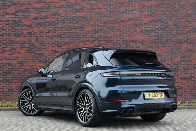 Porsche Cayenne din 2024 cu 72.681 km - oferta POR161057 - foto 2