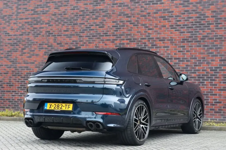 Porsche Cayenne din 2024 cu 72.681 km - oferta POR161057 - foto 19