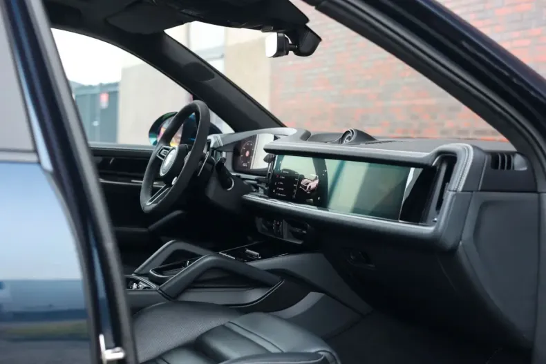 Porsche Cayenne din 2024 cu 72.681 km - oferta POR161057 - foto 27