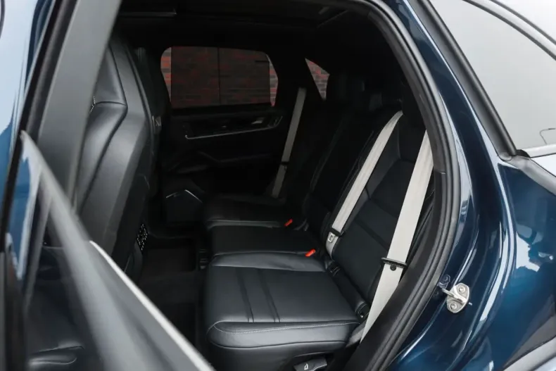 Porsche Cayenne din 2024 cu 72.681 km - oferta POR161057 - foto 38