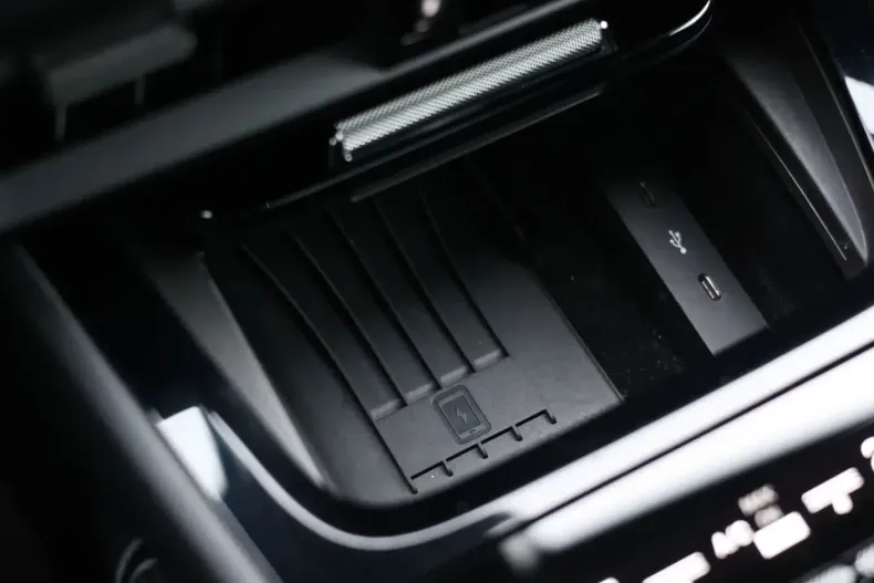 Porsche Cayenne din 2024 cu 72.681 km - oferta POR161057 - foto 47