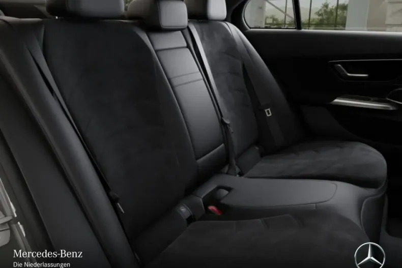 Mercedes-Benz E 300 din 2024 cu 21.635 km - oferta MER161065 - foto 13