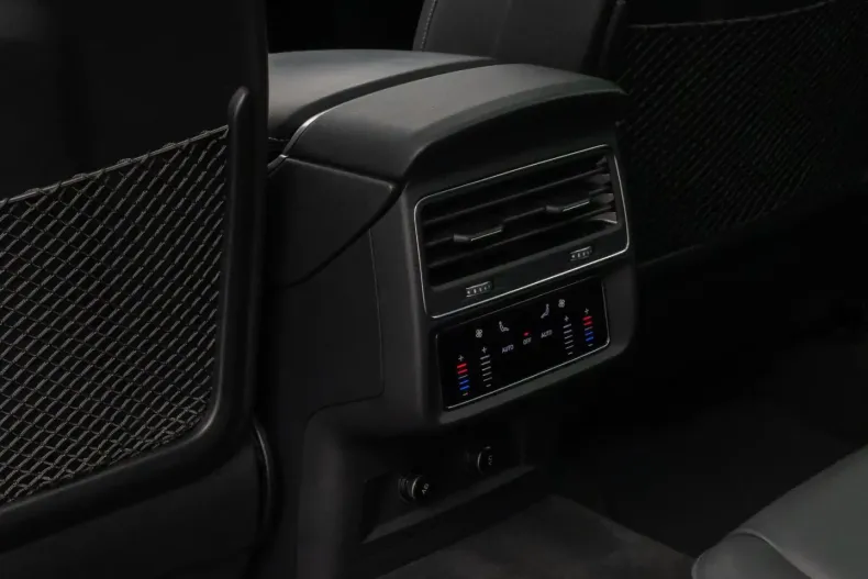 Audi SQ7 din 2020 cu 57.000 km - oferta AUD161074 - foto 28