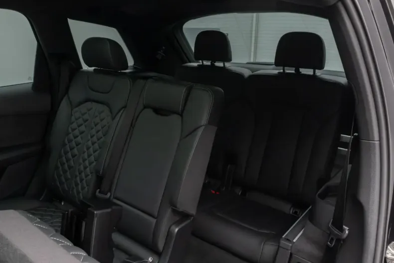 Audi SQ7 din 2020 cu 57.000 km - oferta AUD161074 - foto 30