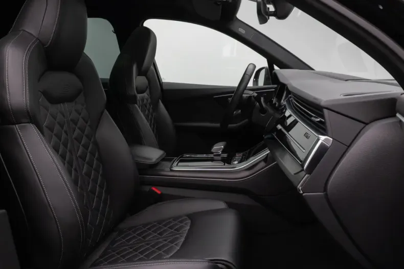 Audi SQ7 din 2020 cu 57.000 km - oferta AUD161074 - foto 40